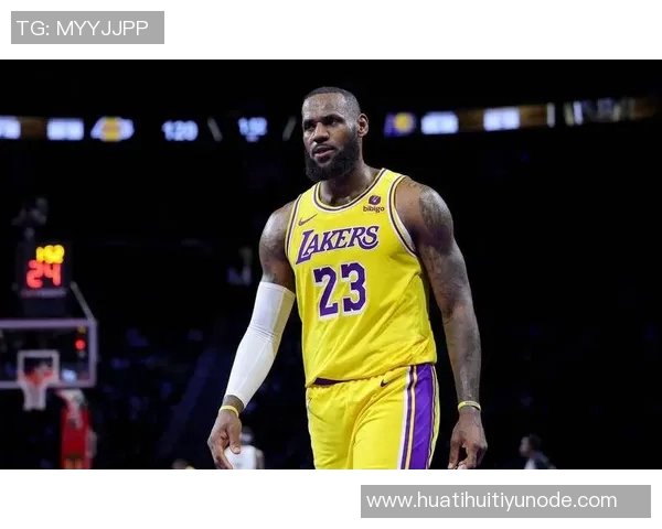 詹姆斯赛后反思球队表现强调失利只是暂时状态不必过度解读